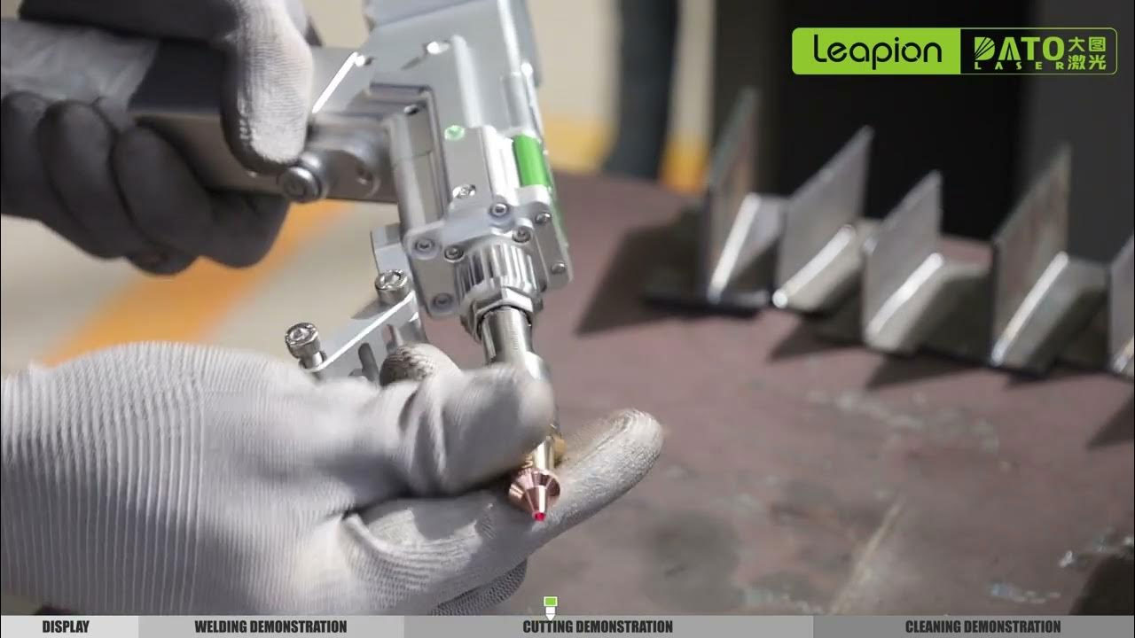 Cobot مقابل اللحام الآلي الصناعي مقابل اللحام الآلي المثبت على السكك الحديدية